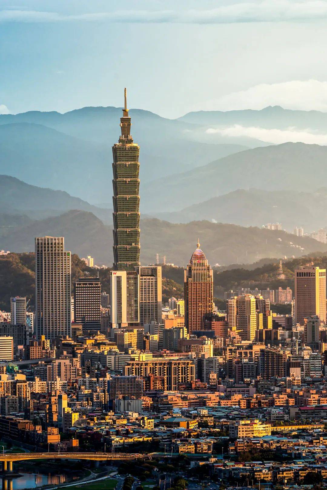 臺(tái)灣議題，多元觀點(diǎn)下的探討與我的堅(jiān)定立場(chǎng)