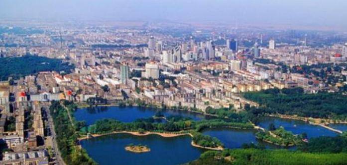 鞍山之光，學(xué)習(xí)變化的力量與自信之旅